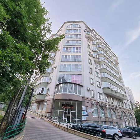 Elegance Apartment Chisinau Center Close To Stefan Cel Mare 外观 照片