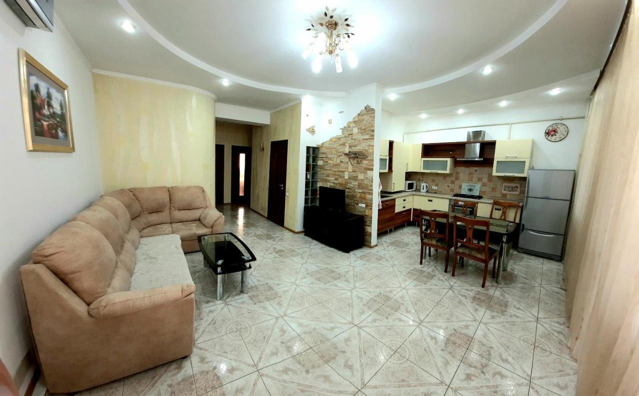 Elegance Apartment Chisinau Center Close To Stefan Cel Mare 外观 照片